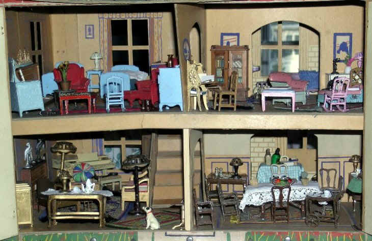 Vintage TootsieToy Dollhouse Furniture